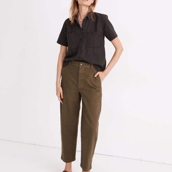 Madewell | Denim Short-Sleeve Button-Up Shirt in Lunar Wash - Picture 6 of 9